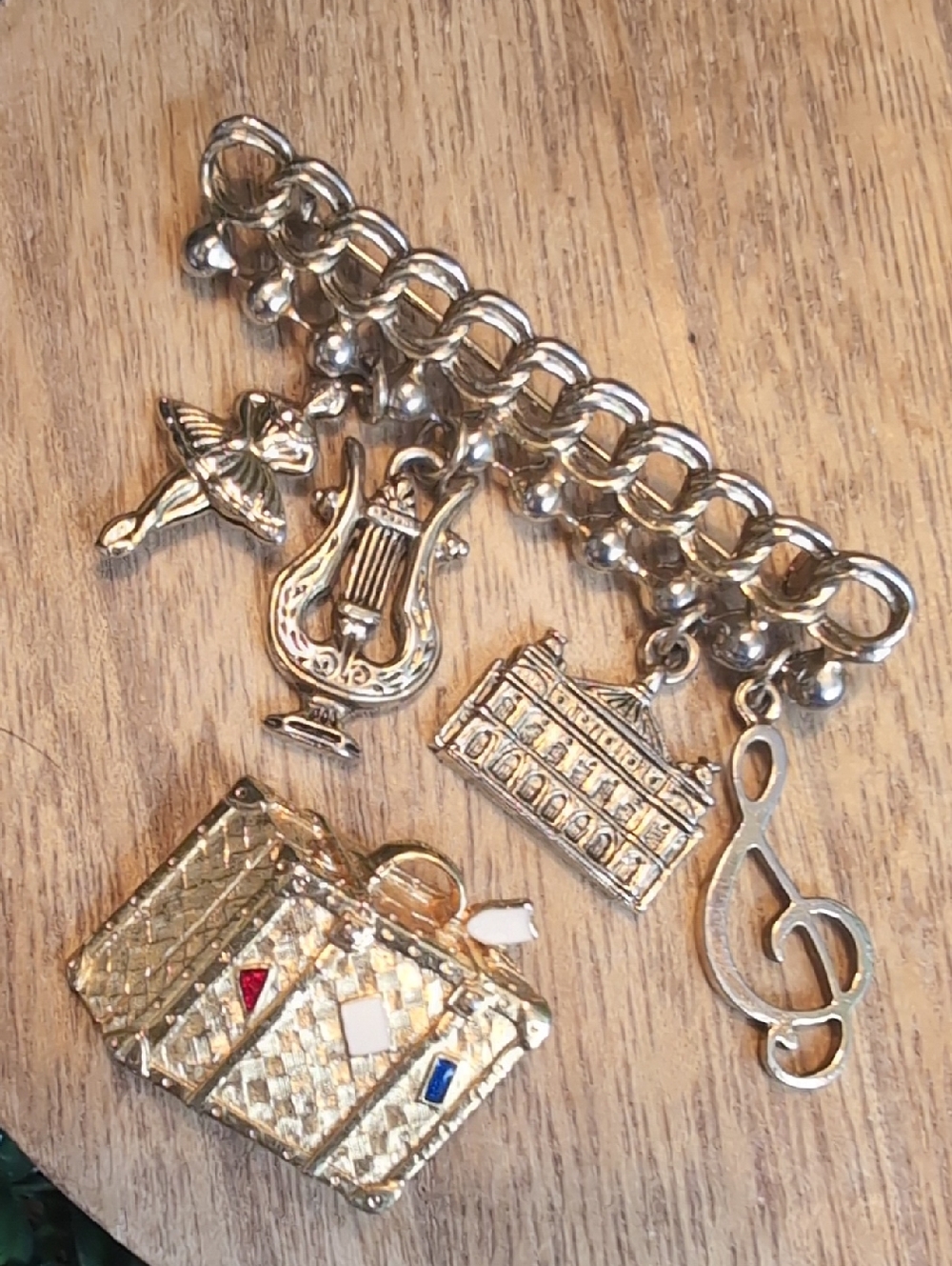 Vtg Performance Arts & Travel Pin Set